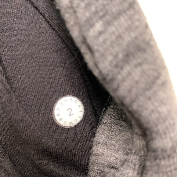 Lululemon Turtleneck Sweatshirt - Picture 6 of 8